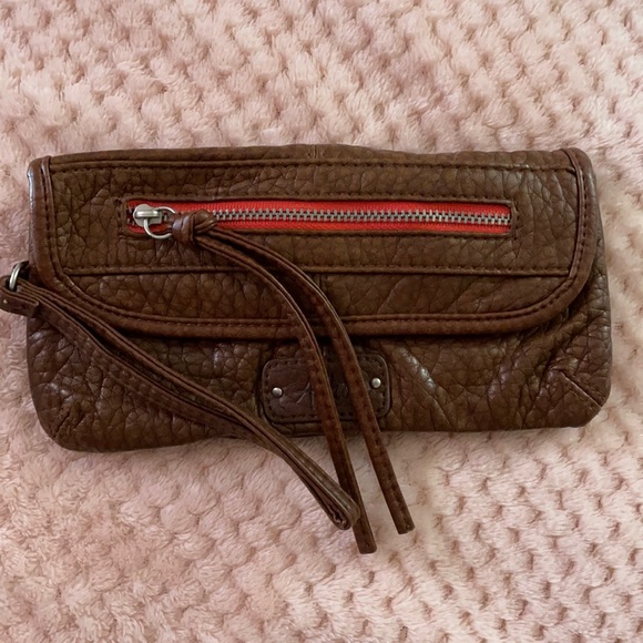 countryside button - Picture 1 of 3